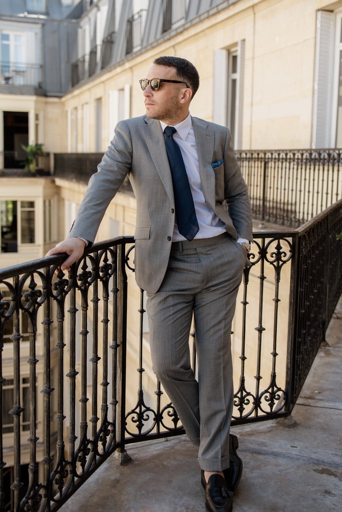 Gris — homme — 2